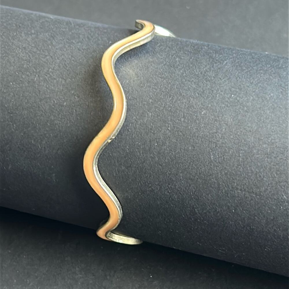Women’s vintage‎ dainty gold tone curved orange enamel bangle bracelet one size